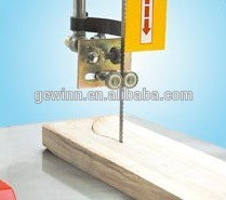 easy-installation vertical bandsaw for sale for wood cutting-3